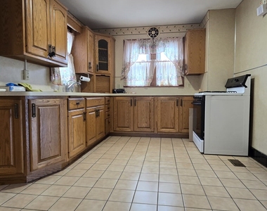 609 Oak Hill Ave - Photo Thumbnail 8