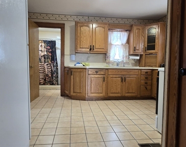 609 Oak Hill Ave - Photo Thumbnail 6