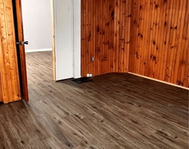 409 S Massey Street - Photo Thumbnail 29