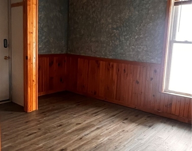 409 S Massey Street - Photo Thumbnail 17