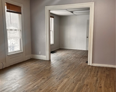 409 S Massey Street - Photo Thumbnail 24