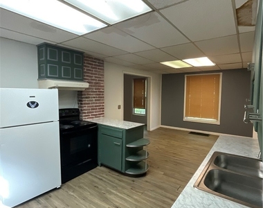 409 S Massey Street - Photo Thumbnail 9