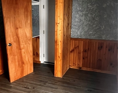 409 S Massey Street - Photo Thumbnail 23