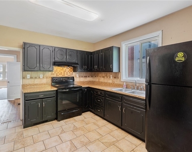 39 John Street - Photo Thumbnail 9
