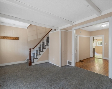 39 John Street - Photo Thumbnail 2