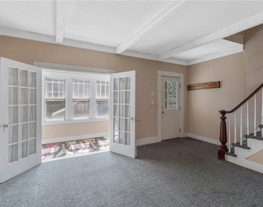 39 John Street - Photo Thumbnail 3