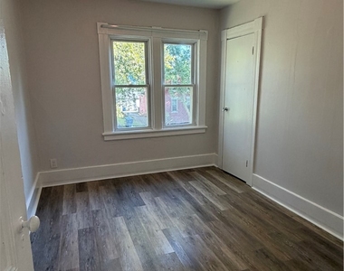 223 Hamilton Street - Photo Thumbnail 11