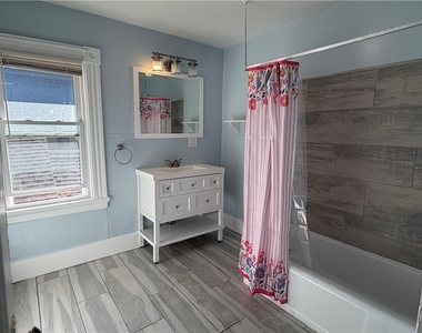 223 Hamilton Street - Photo Thumbnail 8