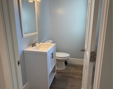 223 Hamilton Street - Photo Thumbnail 4
