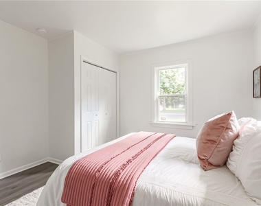617 Dewitt Road - Photo Thumbnail 23