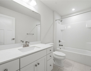 100 Lynette Lane - Photo Thumbnail 38