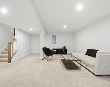 100 Lynette Lane - Photo Thumbnail 41