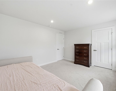 100 Lynette Lane - Photo Thumbnail 35