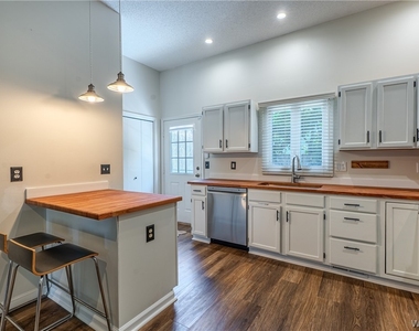 75 Mariner Street - Photo Thumbnail 9