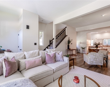 75 Mariner Street - Photo Thumbnail 5