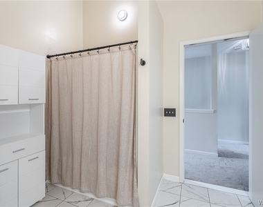 75 Mariner Street - Photo Thumbnail 16