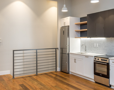 228 Kingsland Ave - Photo Thumbnail 12