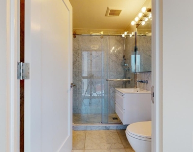 East 34th Street - Photo Thumbnail 5