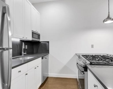 East 32nd Street - Photo Thumbnail 1