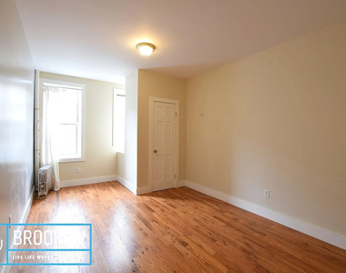 668 Hancock Street - Photo Thumbnail 4