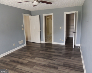 6336 Phillips Place - Photo Thumbnail 13
