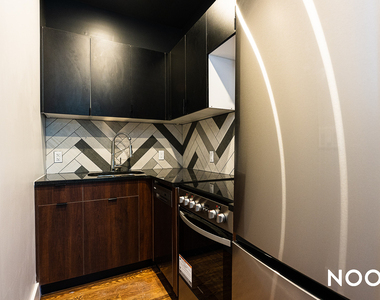 1354 Jefferson Ave - Photo Thumbnail 11