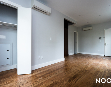 1354 Jefferson Ave - Photo Thumbnail 5