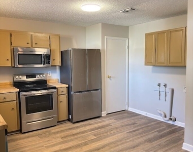 107 Sea Parc Street - Photo Thumbnail 5