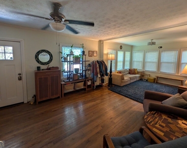 626 N Gordon Circle - Photo Thumbnail 10
