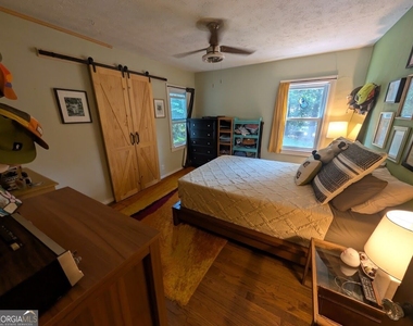 626 N Gordon Circle - Photo Thumbnail 4