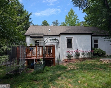 626 N Gordon Circle - Photo Thumbnail 2