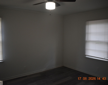 881 Poppy Avenue - Photo Thumbnail 9