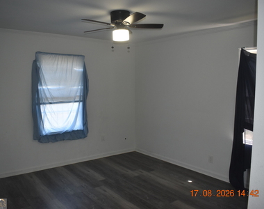 881 Poppy Avenue - Photo Thumbnail 5
