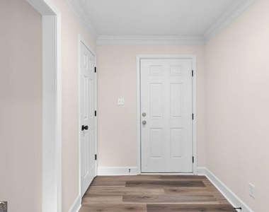 2250 Ridge Forest Drive - Photo Thumbnail 5