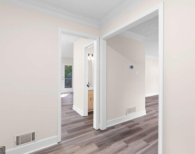 2250 Ridge Forest Drive - Photo Thumbnail 4