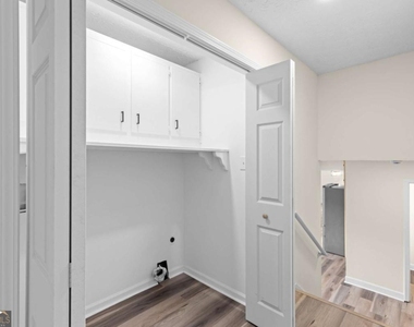 2250 Ridge Forest Drive - Photo Thumbnail 29