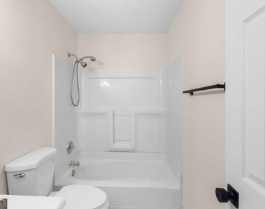 2250 Ridge Forest Drive - Photo Thumbnail 33