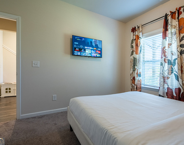 290 Mahone Drive - Photo Thumbnail 30
