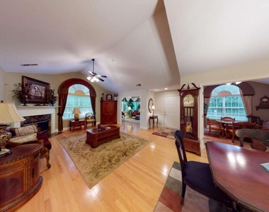 100 Highlands Ridge Place Se - Photo Thumbnail 3