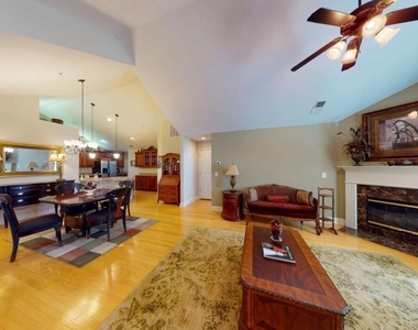 100 Highlands Ridge Place Se - Photo Thumbnail 15