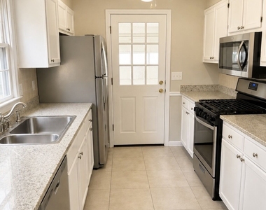 4980 Whitewater Drive - Photo Thumbnail 4