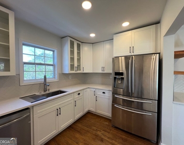 188 Clay Street Se - Photo Thumbnail 8