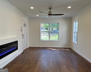 188 Clay Street Se - Photo Thumbnail 2