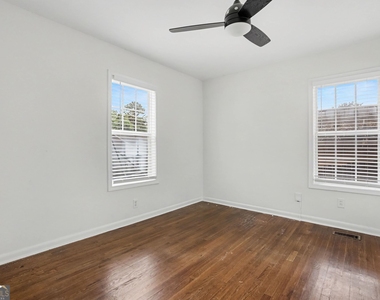 188 Clay Street Se - Photo Thumbnail 2