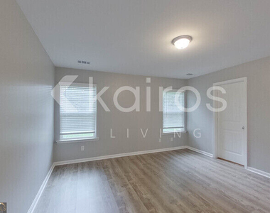 124 Bluff Road - Photo Thumbnail 9