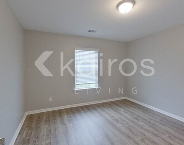 124 Bluff Road - Photo Thumbnail 17