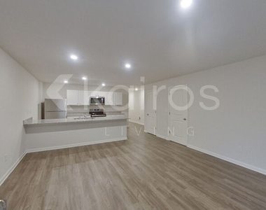 373 Ironwood Court - Photo Thumbnail 4