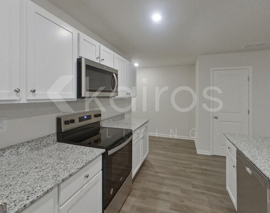 373 Ironwood Court - Photo Thumbnail 6