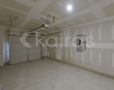 528 Ivy Brook Way - Photo Thumbnail 16