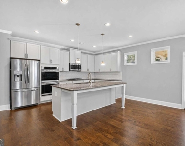 205 Orchard Trail - Photo Thumbnail 6